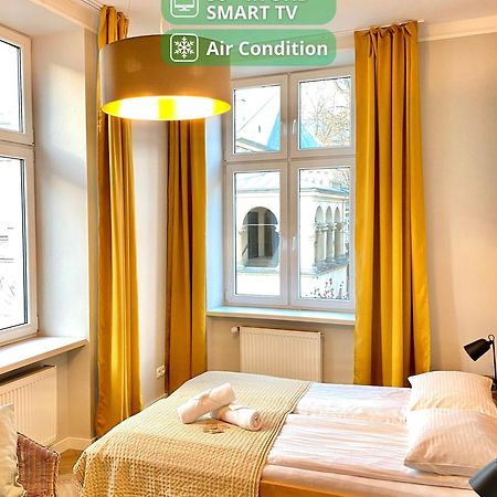 Faust Apartments In The Heart Of Kazimierz By Mint Apartment 克拉科夫 外观 照片